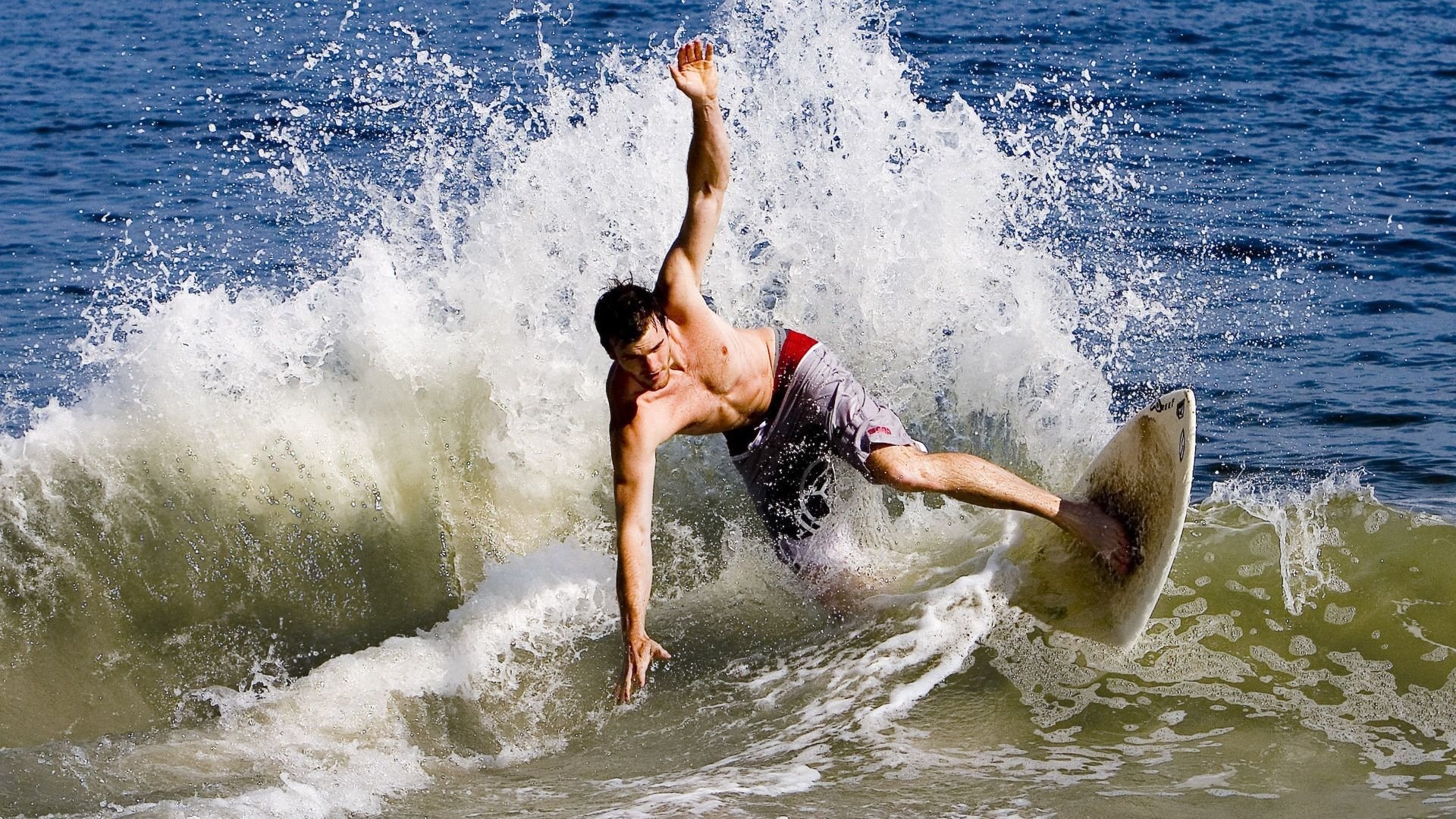 爱游戏体育官网-虚拟主播助阵大型赛事，打造沉浸式全场体验，虚拟主播叫啥